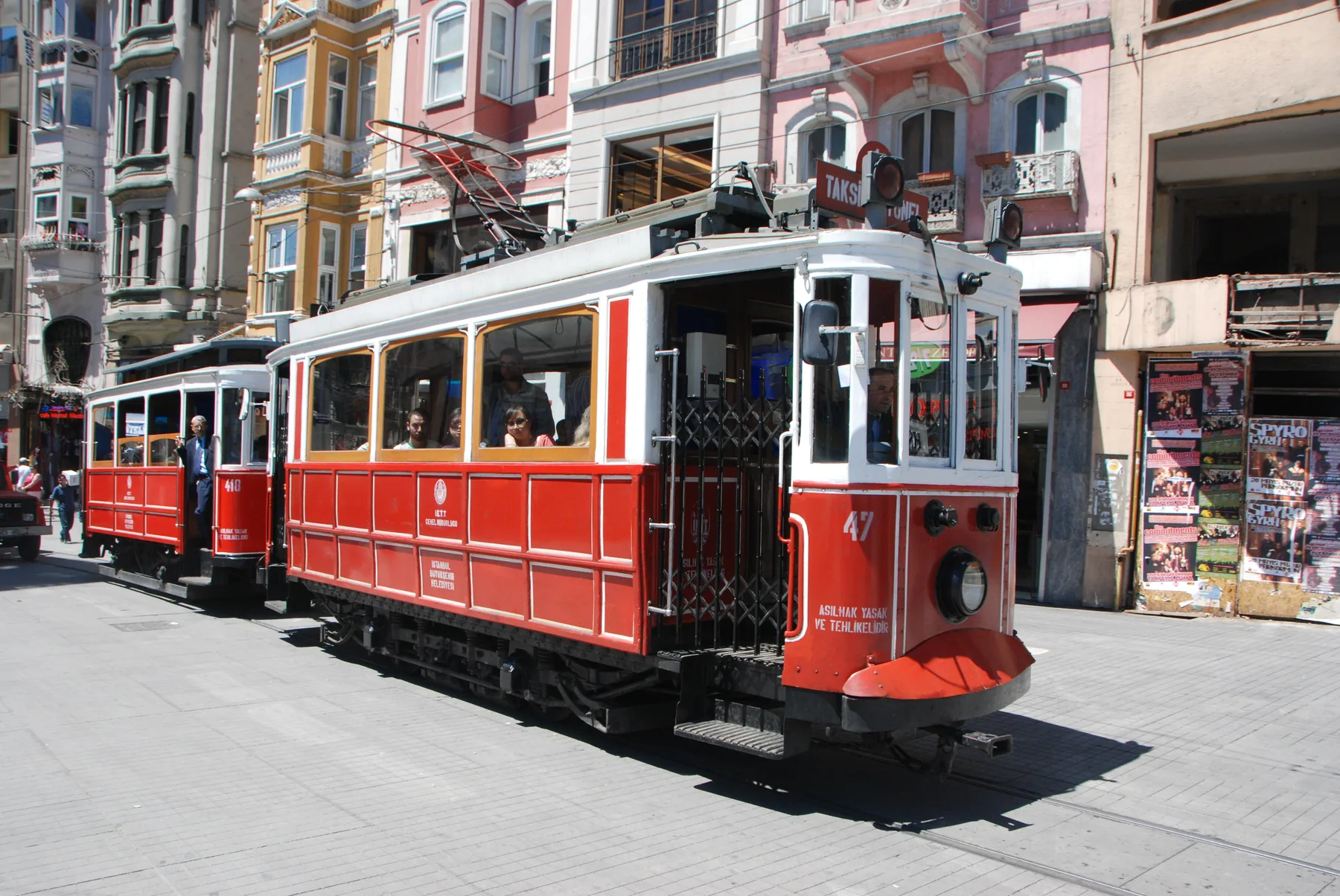 Metrobüs Saatleri